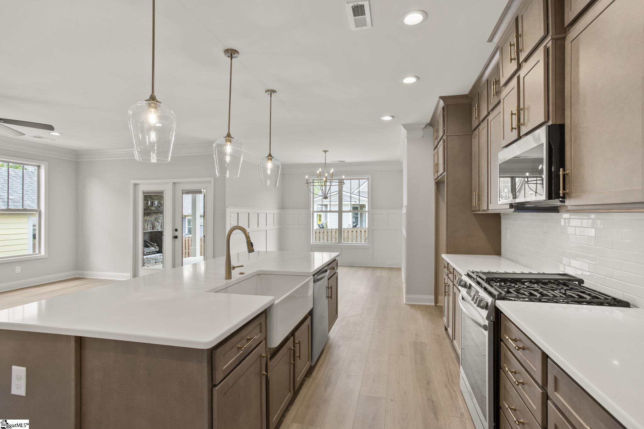 604 Marwood Court Greenville, SC 29607 - Photo 12 of 38
