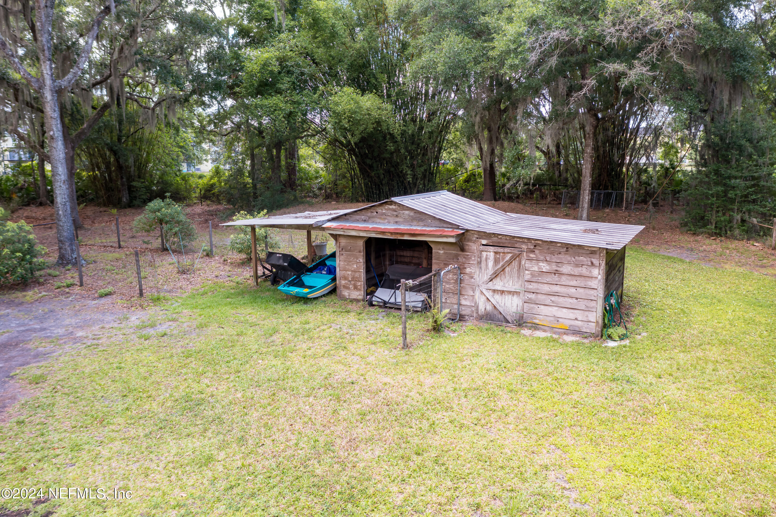 6070 Datil Pepper Road St. Augustine, FL 32086 - Photo 61 of 73 Barn