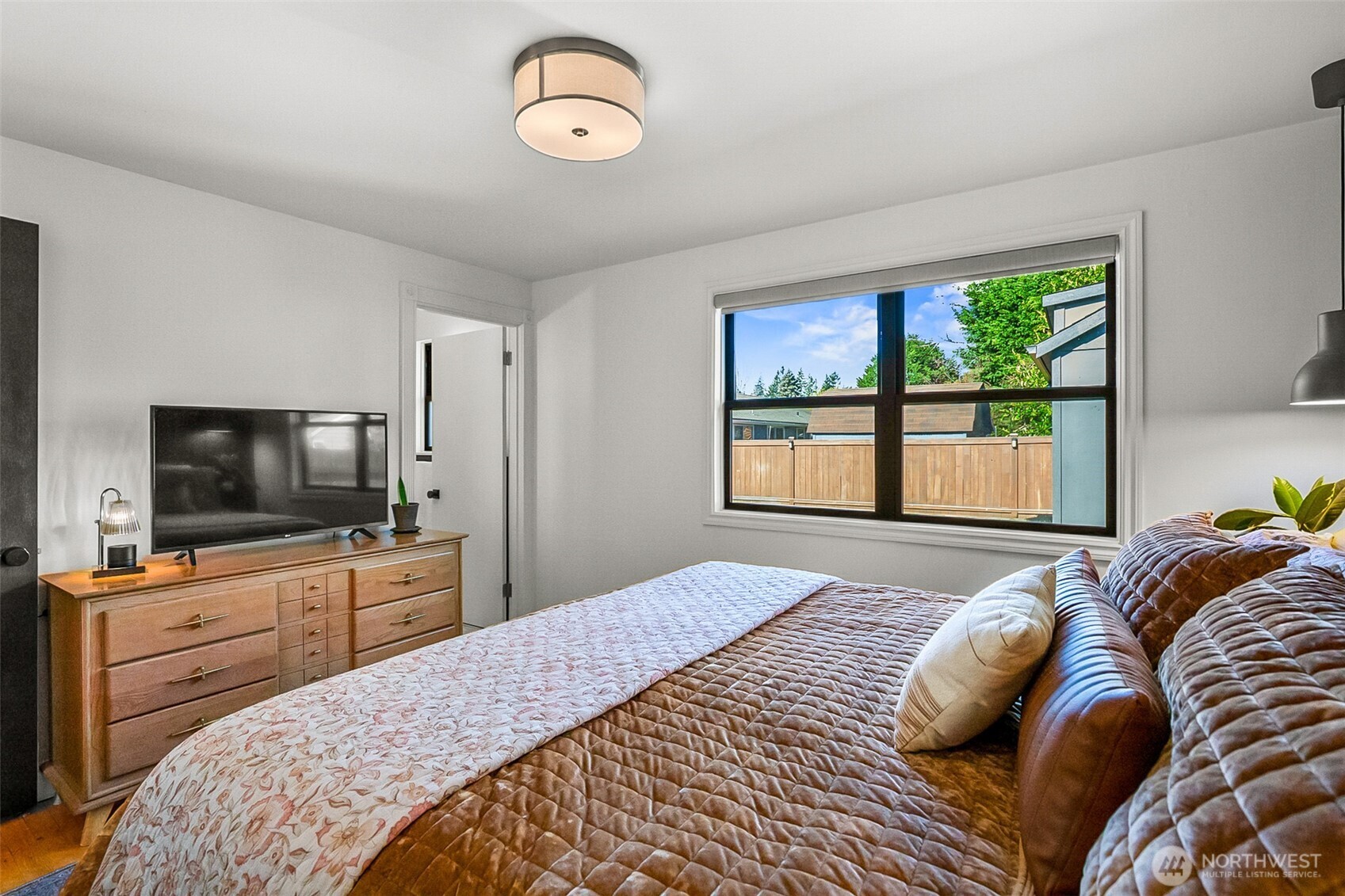 9619 224th Street Southwest Edmonds, WA 98020 - Photo 21 of 40