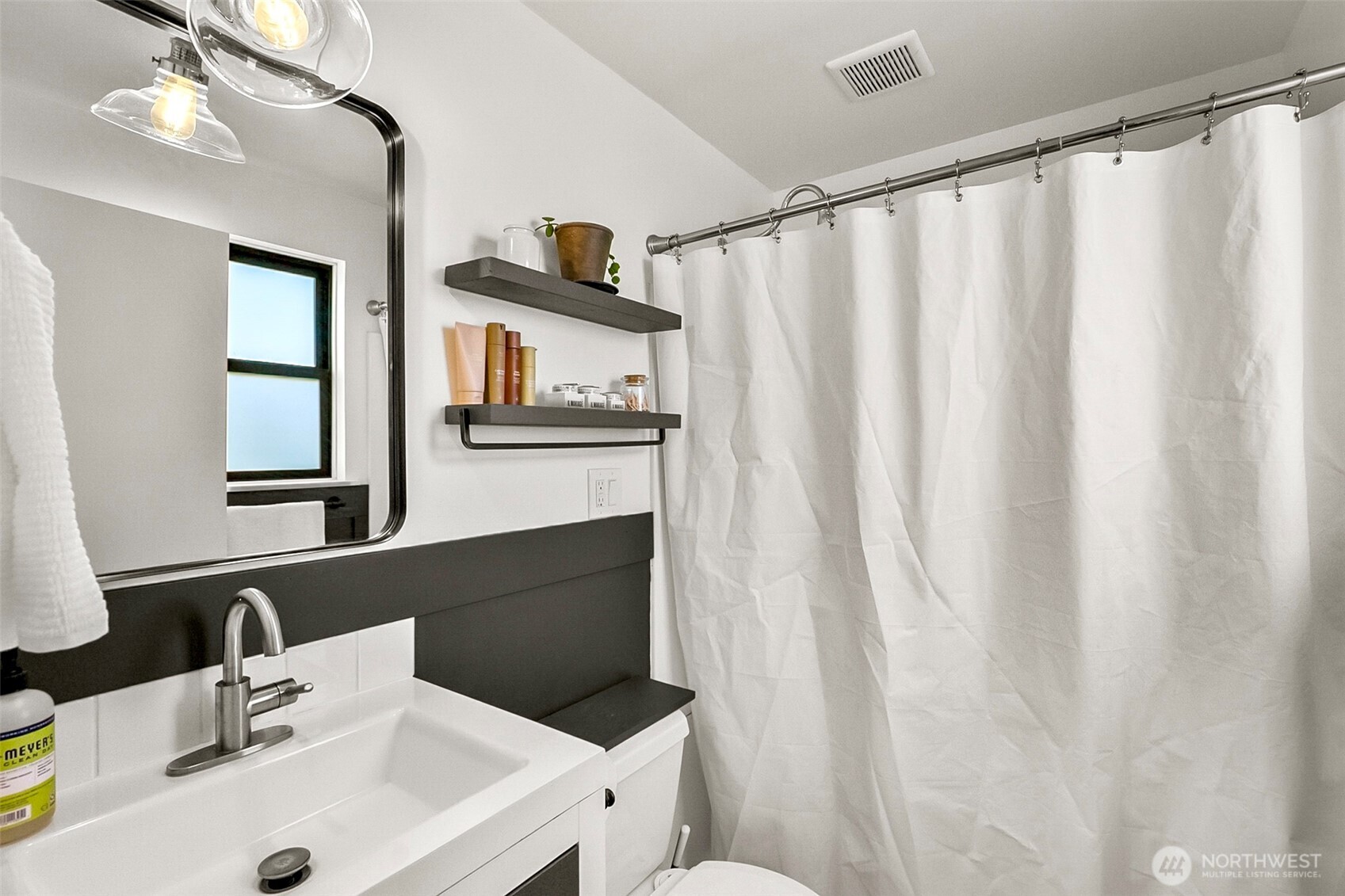 9619 224th Street Southwest Edmonds, WA 98020 - Photo 22 of 40