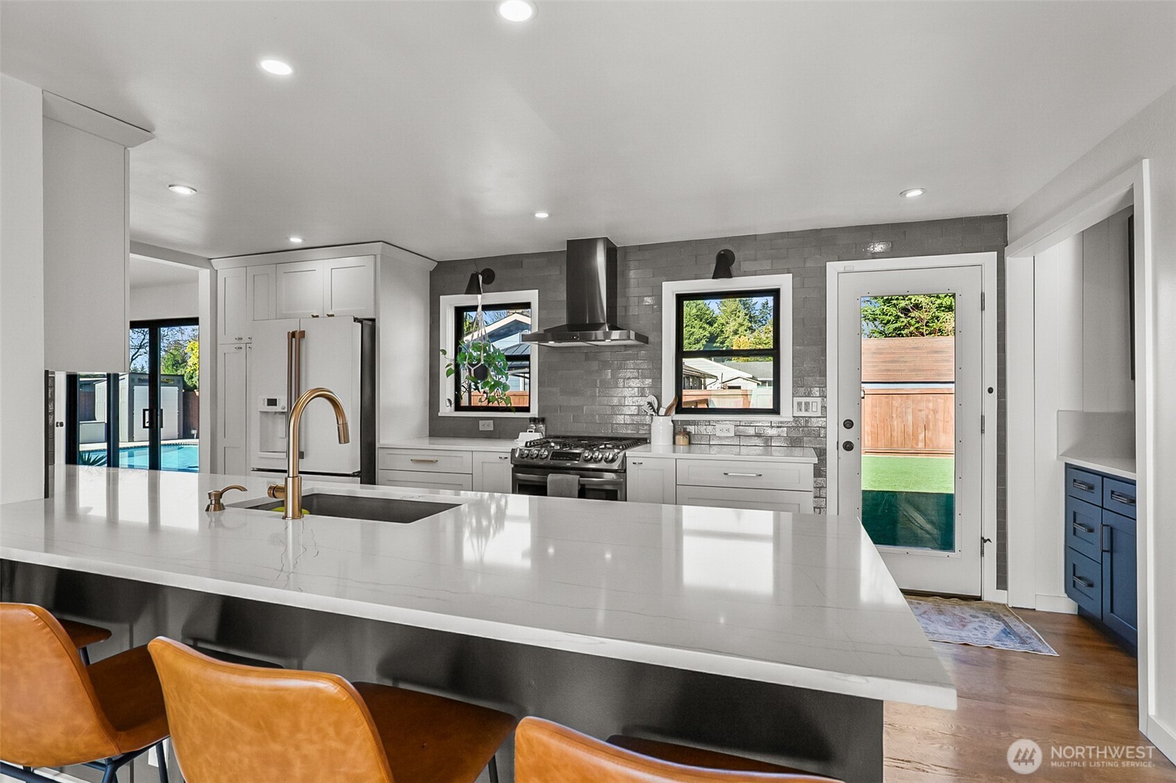 9619 224th Street Southwest Edmonds, WA 98020 - Photo 9 of 40