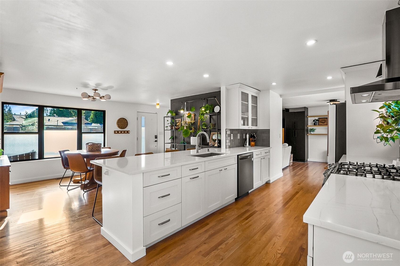 9619 224th Street Southwest Edmonds, WA 98020 - Photo 10 of 40