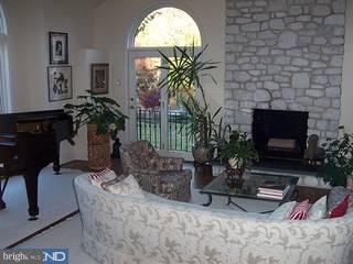 639 Crosswicks Road Rydal, PA 19046 - Photo 2 of 5