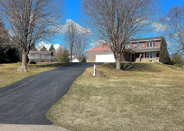 $469,900 | 6221 Townsview Lane Southeast, Rochester, MN 55904