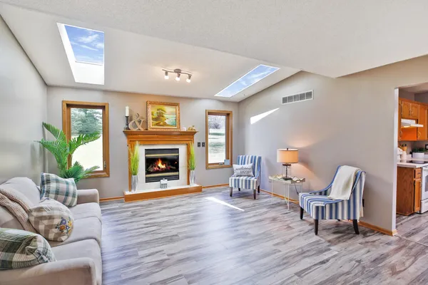 $469,900 | 6221 Townsview Lane Southeast, Rochester, MN 55904