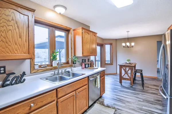 $469,900 | 6221 Townsview Lane Southeast, Rochester, MN 55904