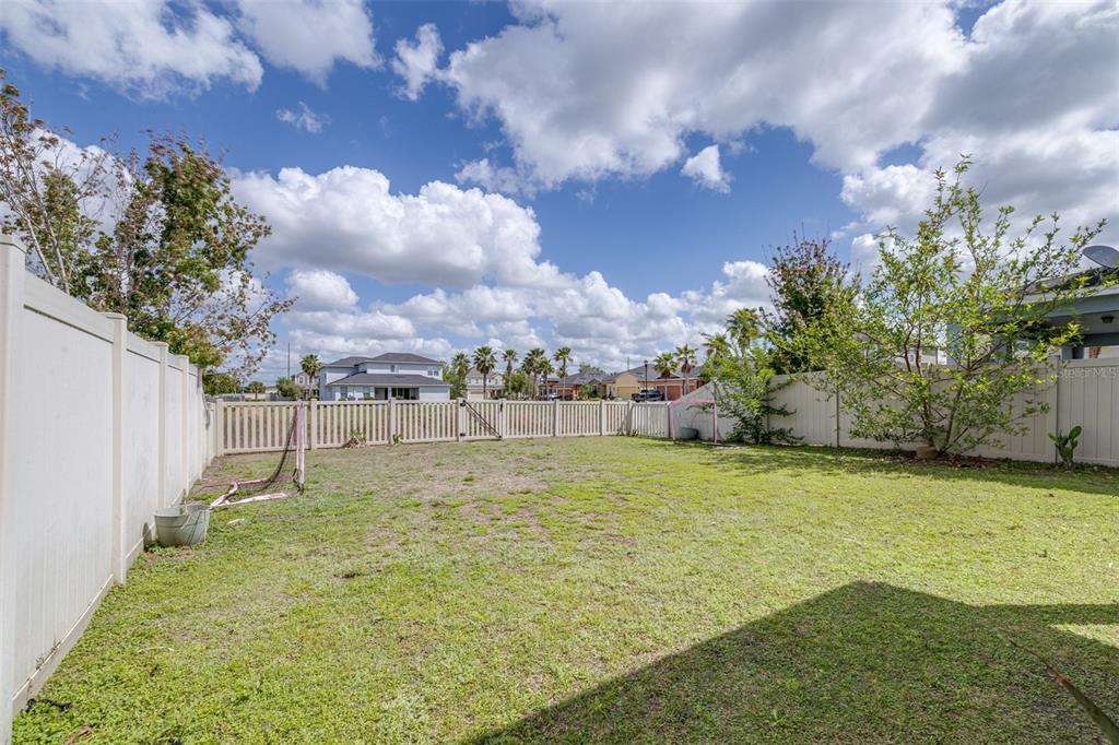 11150 Abaco Island Avenue Riverview, FL 33579 - Photo 23 of 38