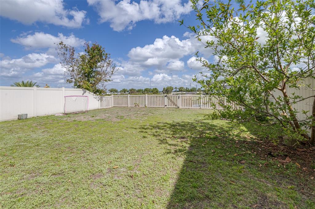 11150 Abaco Island Avenue Riverview, FL 33579 - Photo 24 of 38