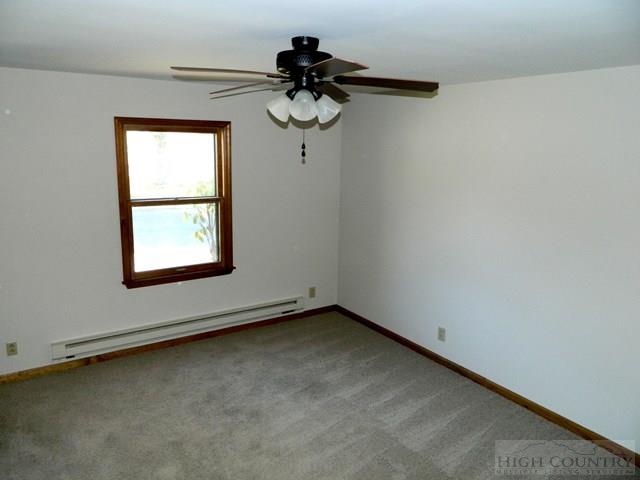 924-apt2 New Vale Road, Unit 2 Newland, NC 28657 - Photo 3 of 7 Gallery Image 3