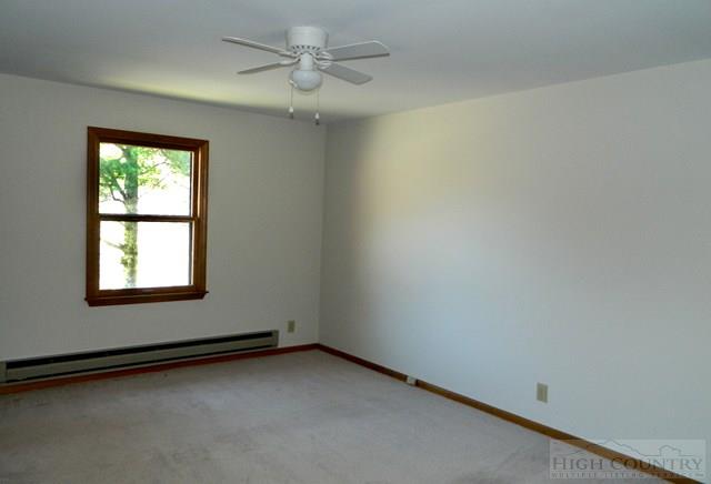 924-apt2 New Vale Road, Unit 2 Newland, NC 28657 - Photo 6 of 7 Gallery Image 6