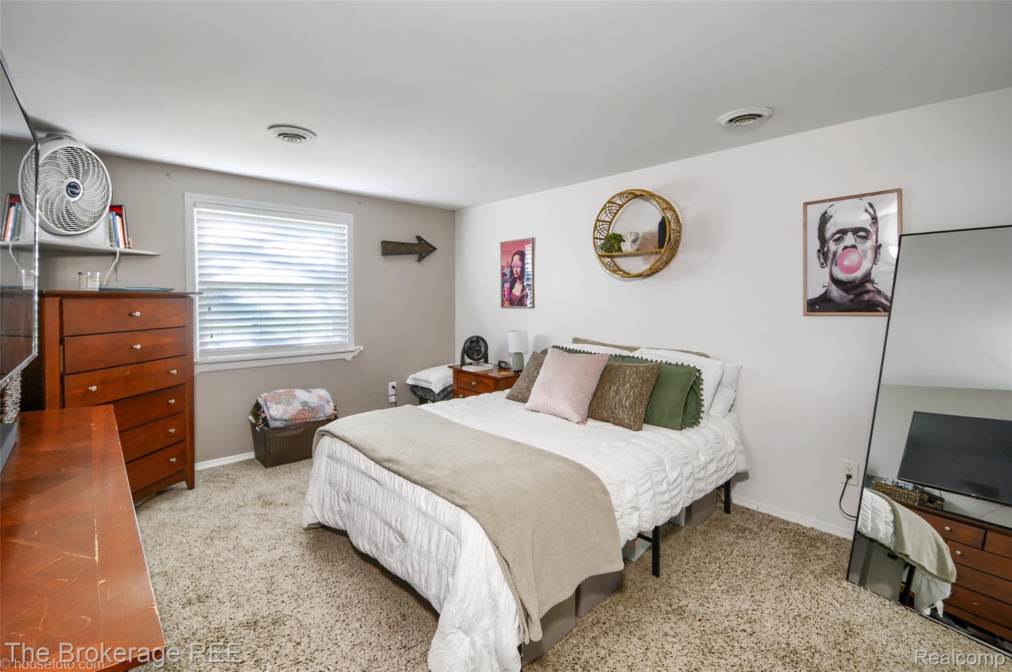 4462 South Dye Road Swartz Creek, MI 48473 - Photo 22 of 27 Housefoto__3009954-HDR5.jpg