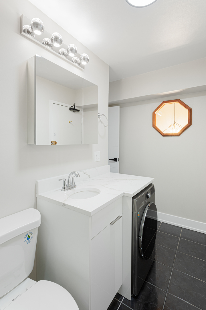 6166 North Sheridan Road, Unit 20K Chicago, IL 60660 - Photo 10 of 14 Gallery Image 10