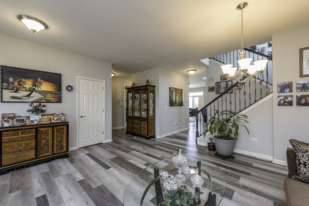 246 Telluride Lane Fox Lake, IL 60020 - Photo 4 of 29