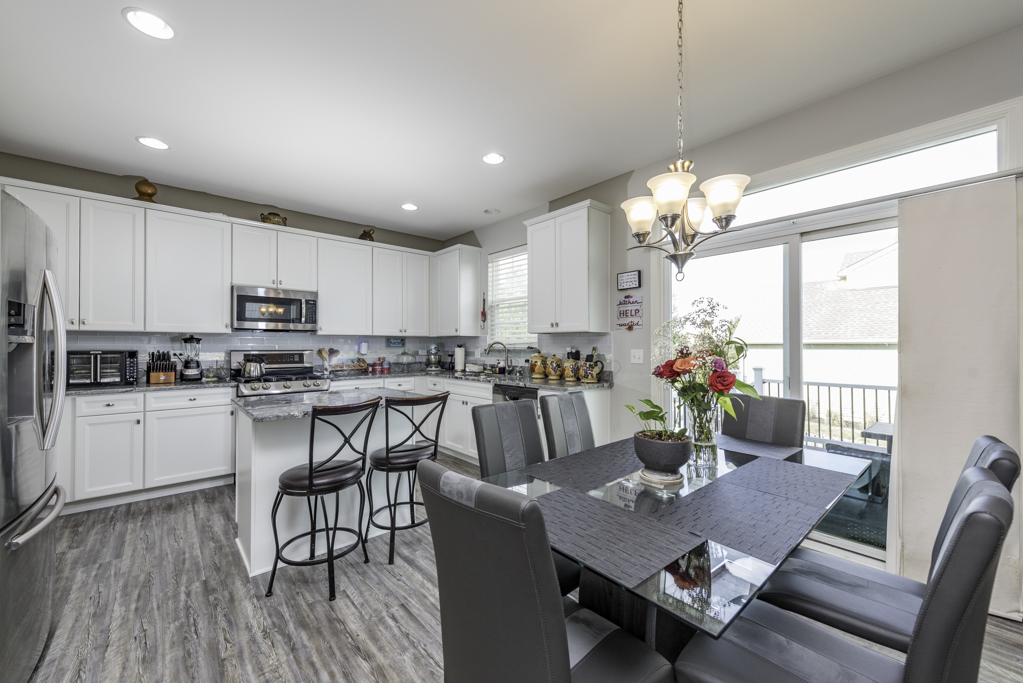 246 Telluride Lane Fox Lake, IL 60020 - Photo 6 of 29