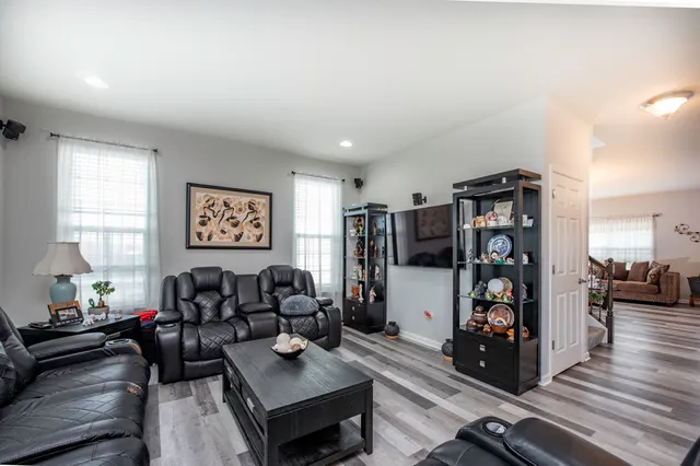 $487,000 | 246 Telluride Lane, Fox Lake, IL 60020