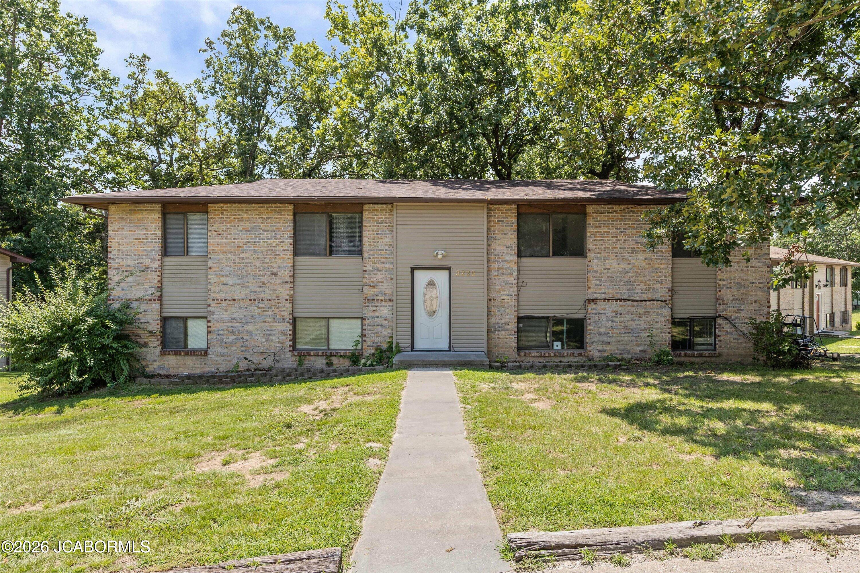 3229 Cassidy Road Jefferson City, MO 65101 - Photo 1 of 43