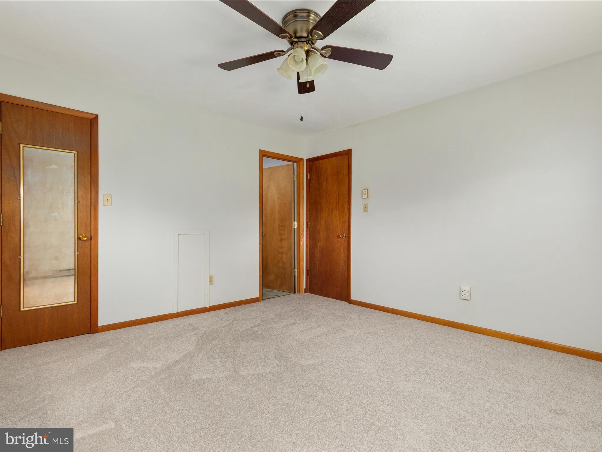 13970 Back Road Strasburg, VA 22657 - Photo 19 of 68 a view of an empty room with a window