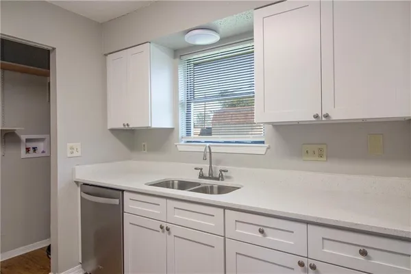 $185,000 | 1962 Longwood Court, Laplace, LA 70068