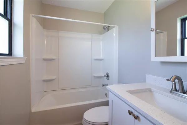 $185,000 | 1962 Longwood Court, Laplace, LA 70068