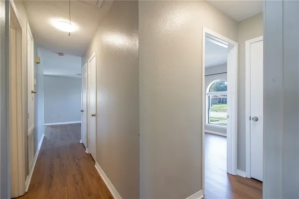 $185,000 | 1962 Longwood Court, Laplace, LA 70068