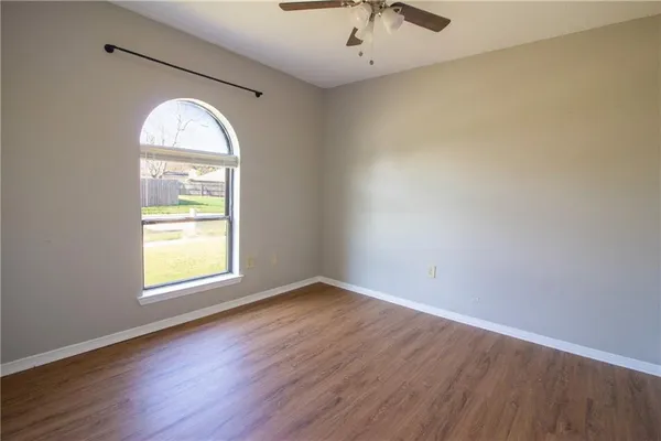 $185,000 | 1962 Longwood Court, Laplace, LA 70068