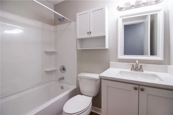 $185,000 | 1962 Longwood Court, Laplace, LA 70068