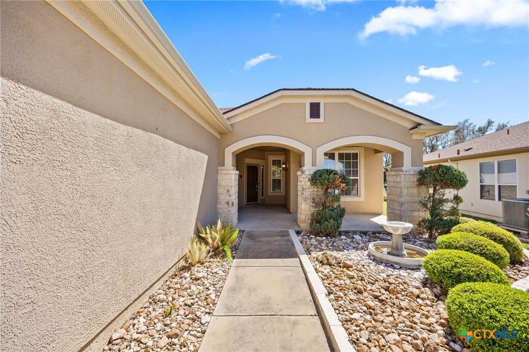 147 Prairie Creek Trail Georgetown, TX 78633 - Photo 13 of 31 Front Porch