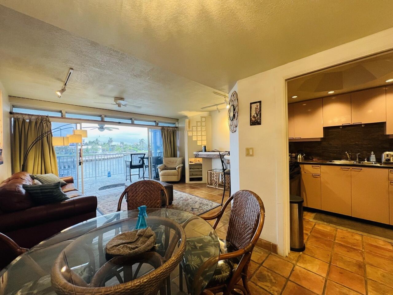 55 Northeast Spanish Trail, Unit 2040 Boca Raton, FL 33432 - Photo 3 of 15 55 4