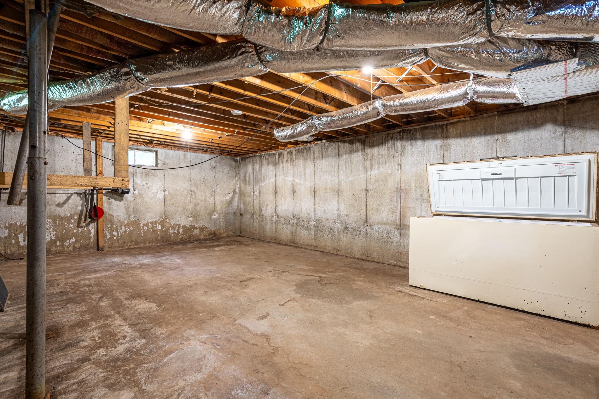 69 Stage Road Nottingham, NH 03290 - Photo 21 of 34