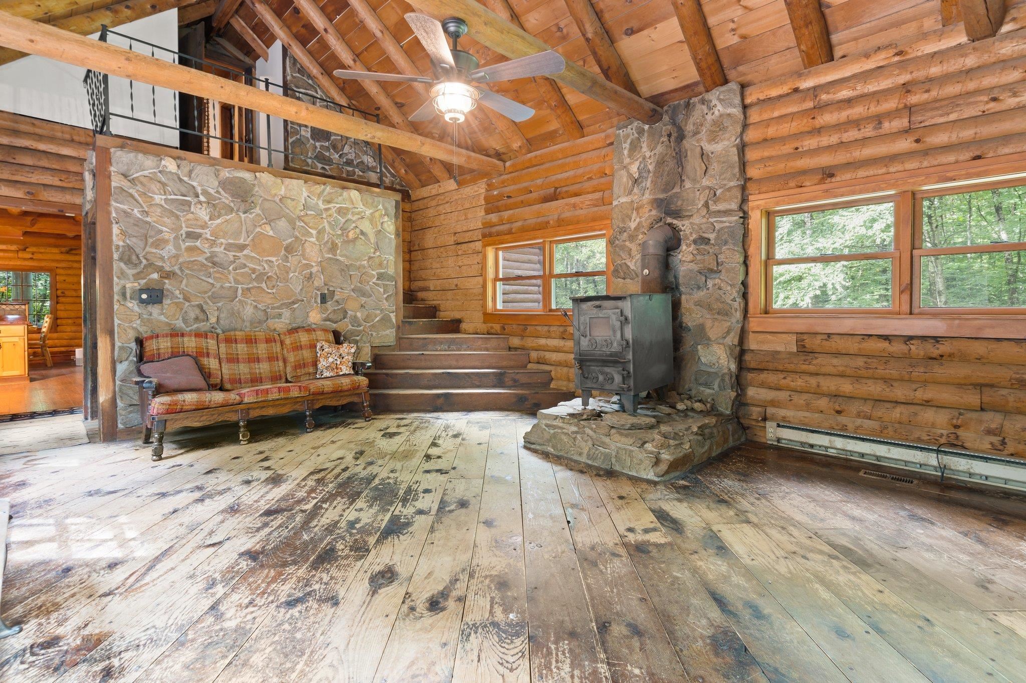 69 Stage Road Nottingham, NH 03290 - Photo 3 of 34