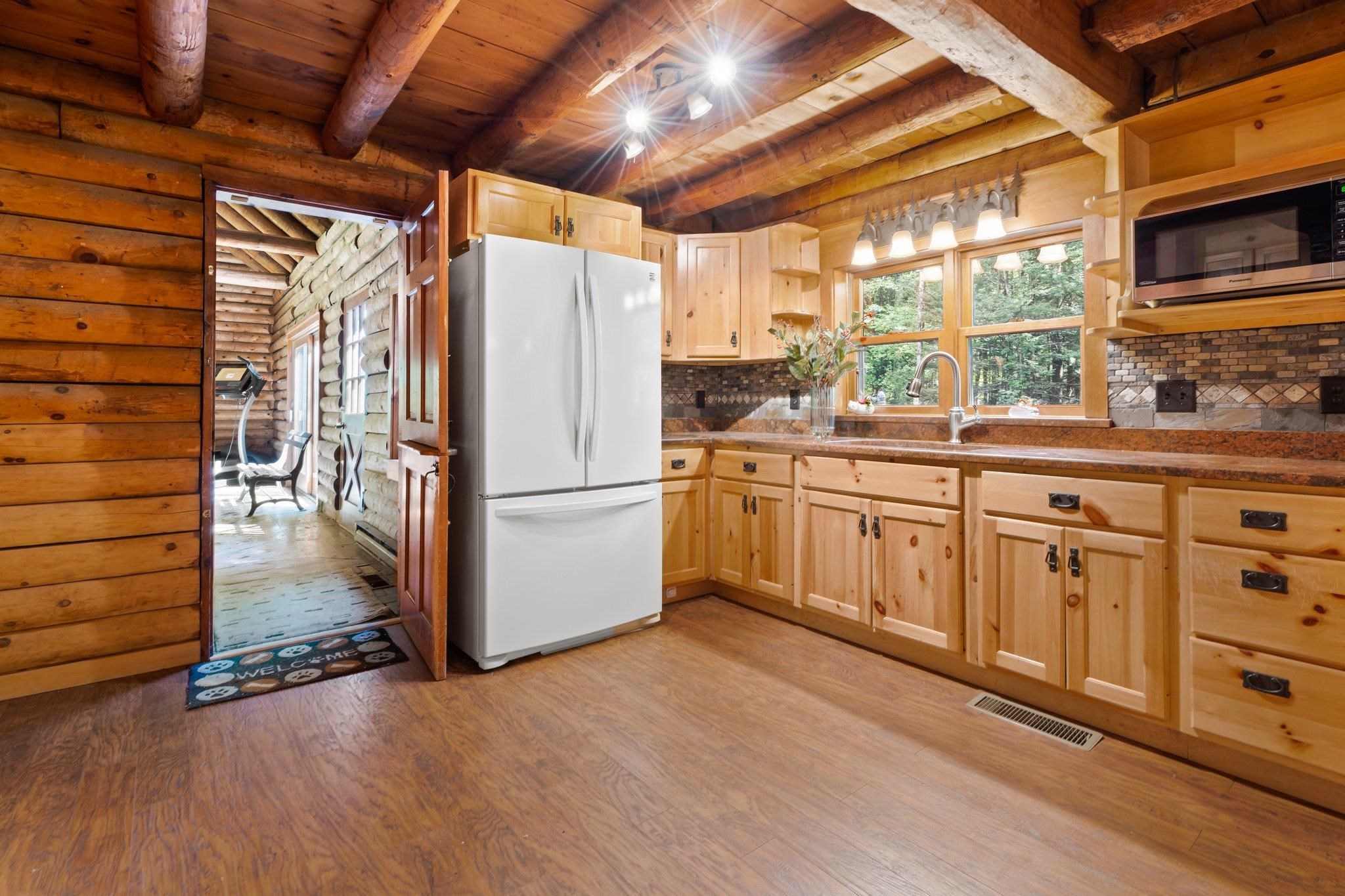 69 Stage Road Nottingham, NH 03290 - Photo 5 of 34