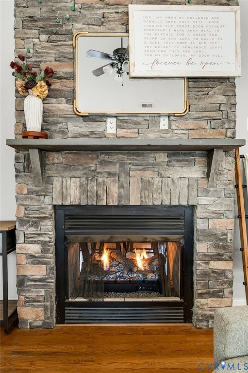 6109 Autumn Bluff Road Powhatan, VA 23139 - Photo 6 of 28 a fireplace with a clock on top