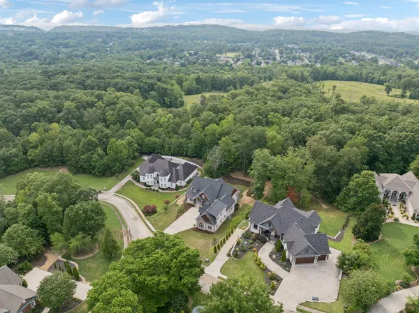 $1,050,000 | 717 Pembridge Circle, Cleveland, TN 37312