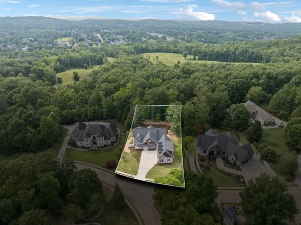 $1,050,000 | 717 Pembridge Circle, Cleveland, TN 37312