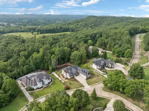 $1,050,000 | 717 Pembridge Circle, Cleveland, TN 37312
