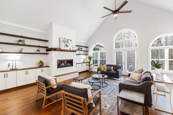 $1,050,000 | 717 Pembridge Circle, Cleveland, TN 37312