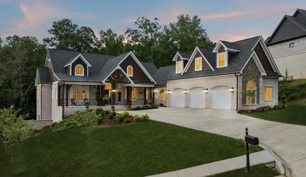 $1,050,000 | 717 Pembridge Circle, Cleveland, TN 37312