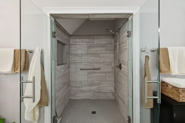 $1,050,000 | 717 Pembridge Circle, Cleveland, TN 37312