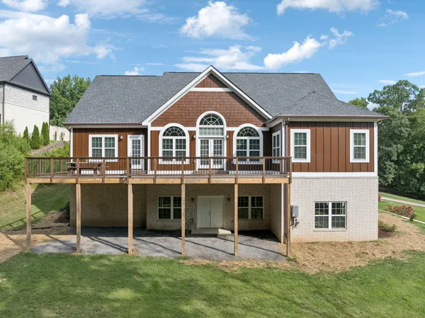 $1,050,000 | 717 Pembridge Circle, Cleveland, TN 37312