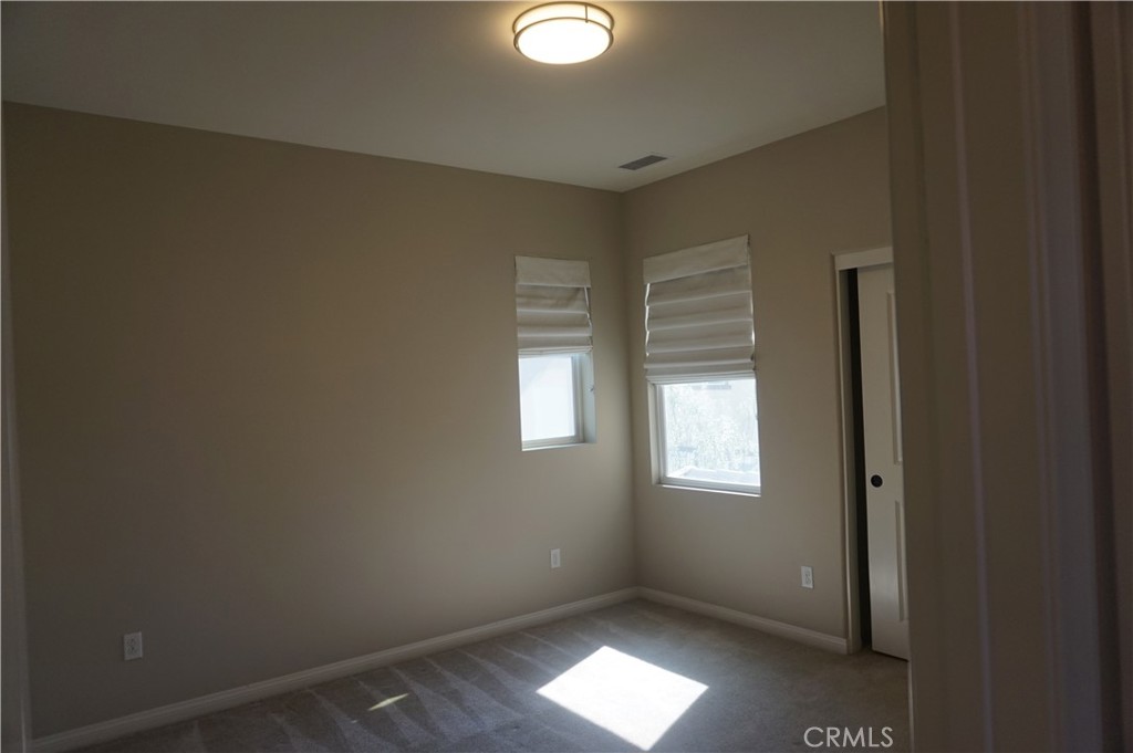 62 Barnes Road Tustin, CA 92782 - Photo 15 of 27