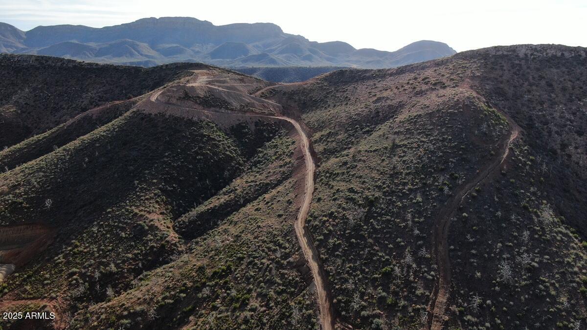 2062 East E Horseshoe Springs Road Winkelman, AZ 85192 - Photo 2 of 7 a view of a house with a yard