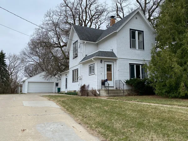 $149,900 | 817 Abbott Street, Albert Lea, MN 56007