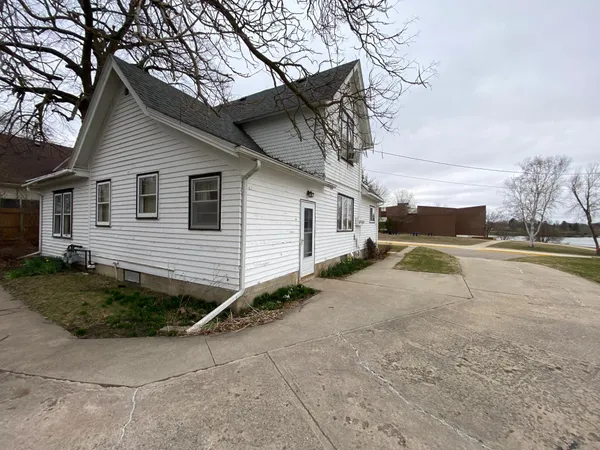 $149,900 | 817 Abbott Street, Albert Lea, MN 56007