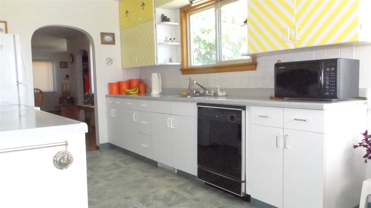 6352 Lancaster Road St. John, WA 99171 - Photo 2 of 23