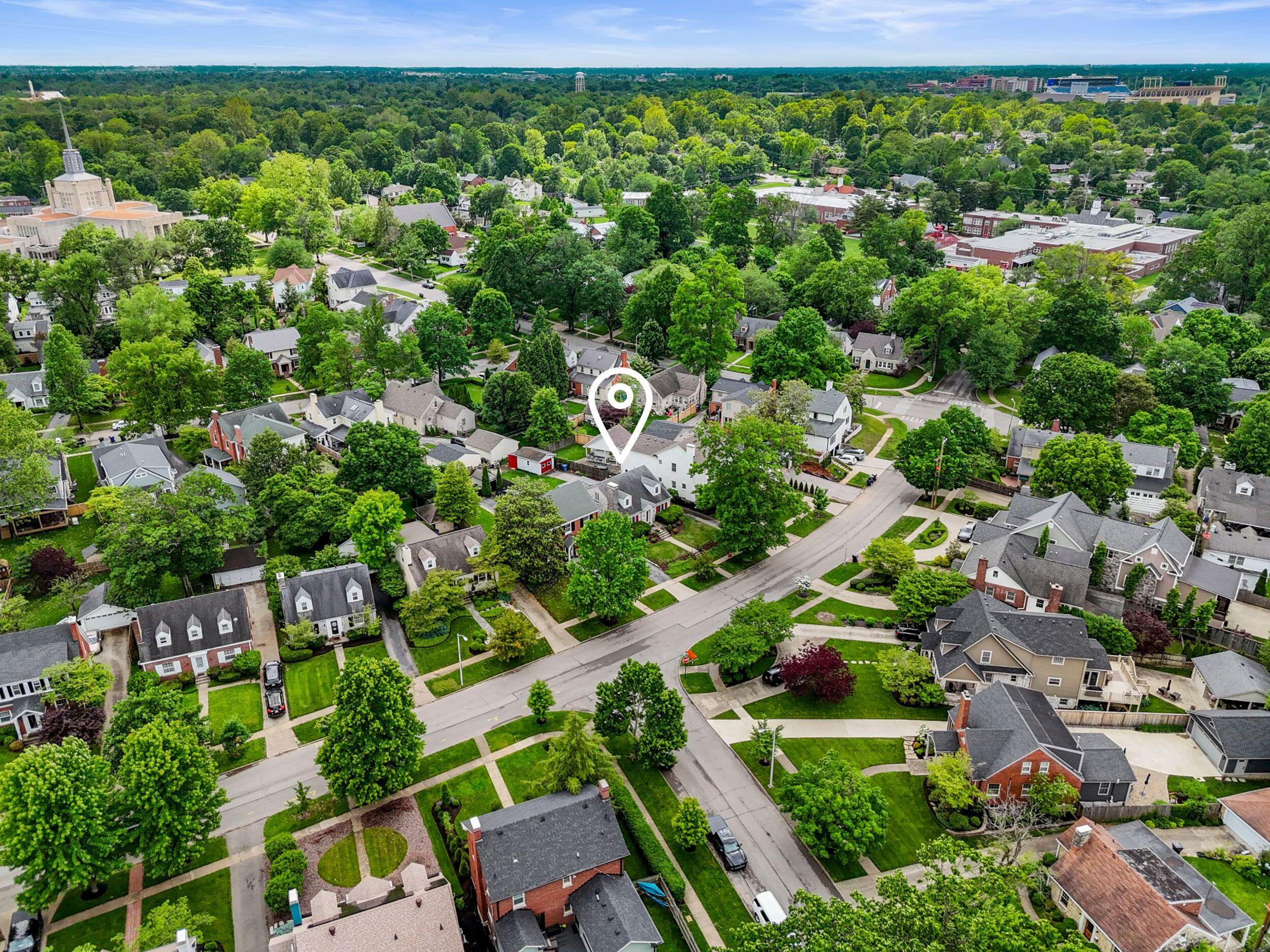 320 Hart Road Lexington, KY 40502 - Photo 63 of 67 Overhead drone view