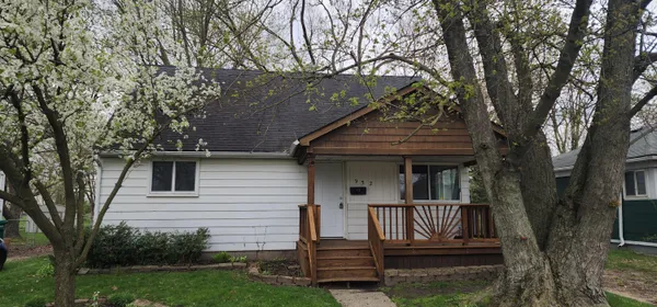 $2,200 | 952 Hunter Avenue, Ypsilanti, MI 48198