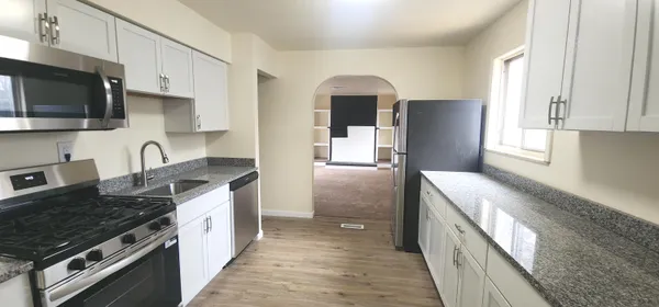 $2,200 | 952 Hunter Avenue, Ypsilanti, MI 48198