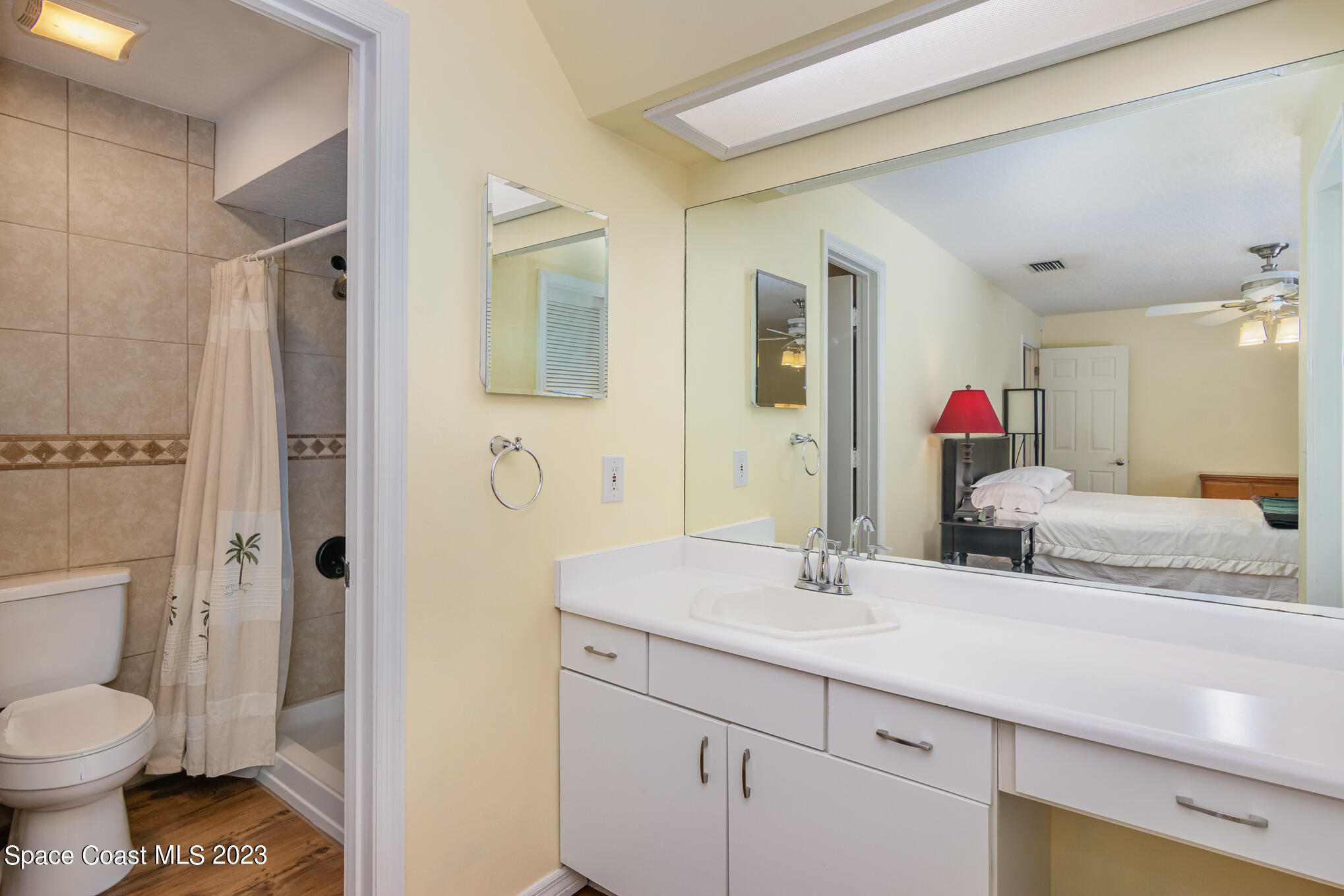 190 Tucson Road Southwest Palm Bay, FL 32908 - Photo 11 of 22 Primary Bath