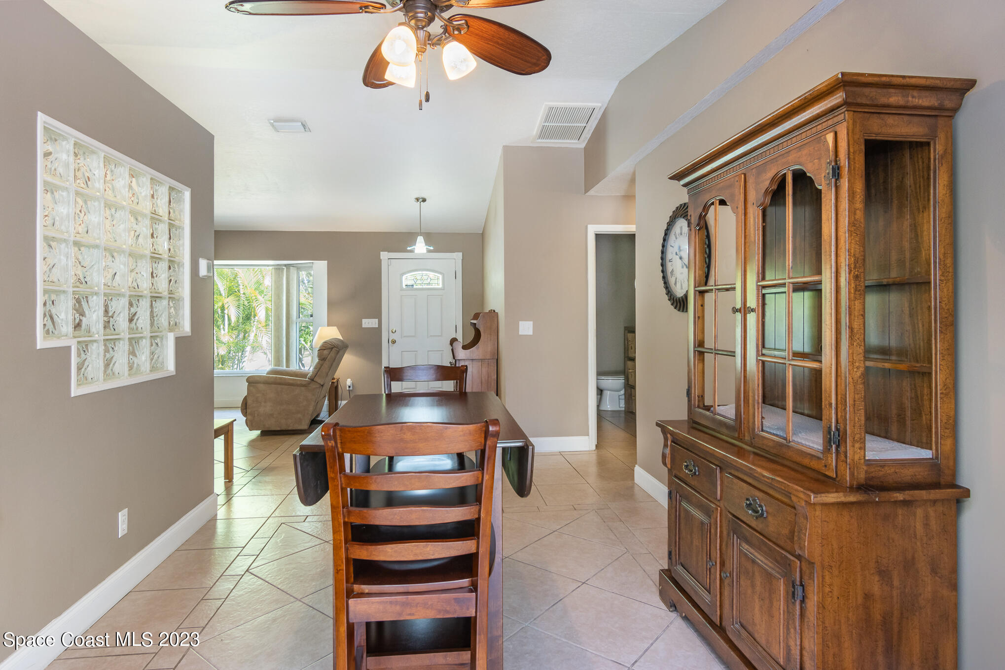 190 Tucson Road Southwest Palm Bay, FL 32908 - Photo 6 of 22 3C7A6407-Edit