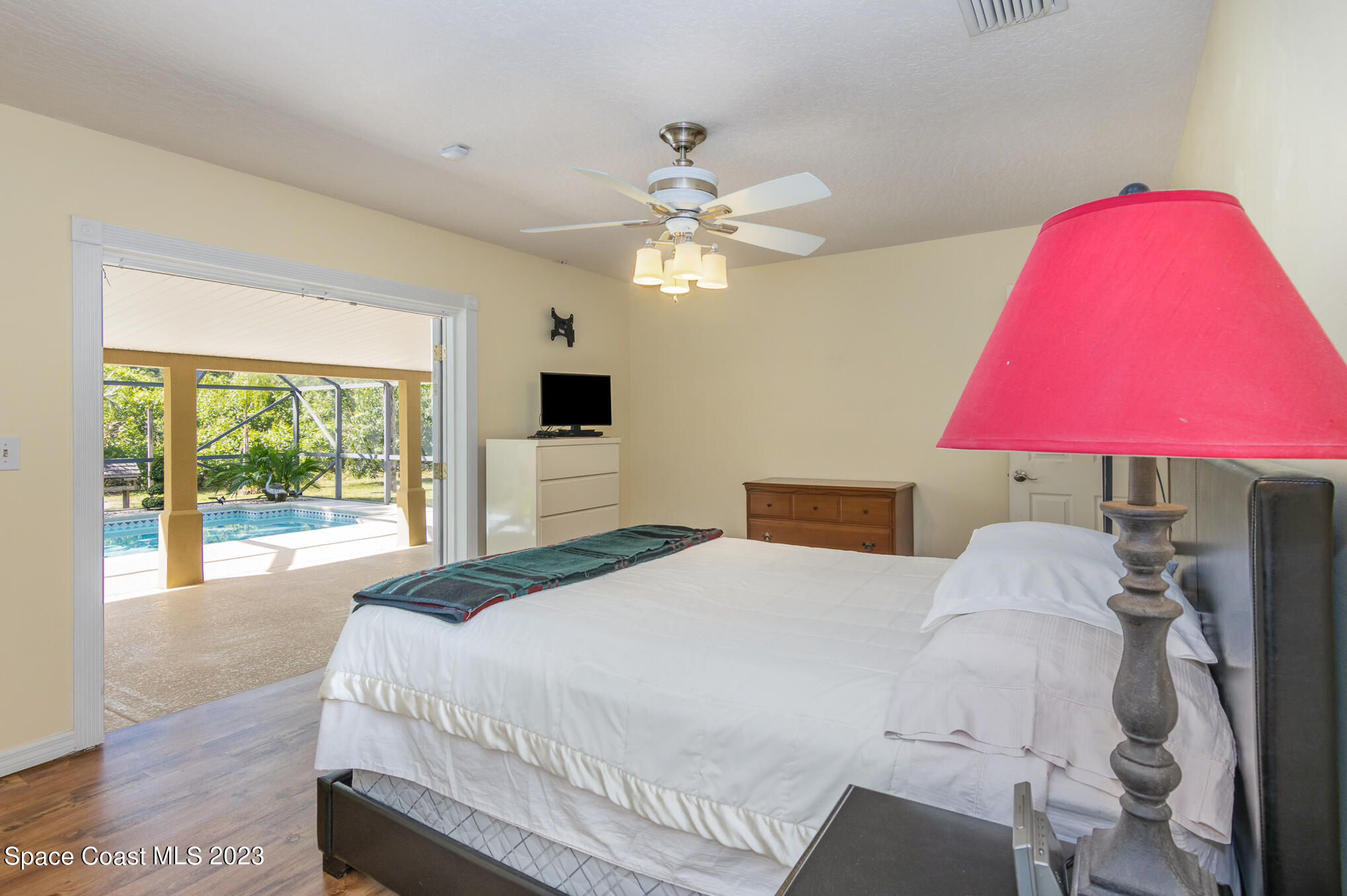 190 Tucson Road Southwest Palm Bay, FL 32908 - Photo 9 of 22 Primary Bedroom